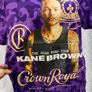 Kane Brown‎ The High Road Tour size large Crown Royal Purple Graphic Concert Tee